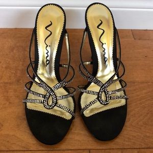 Nina black with metallic heels size 7